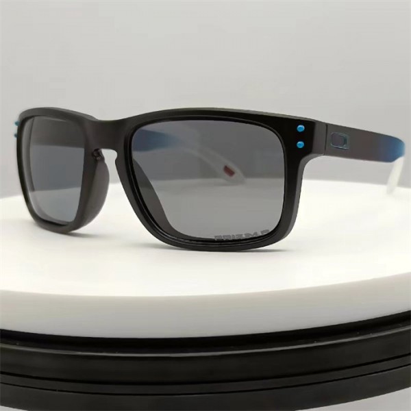 Oakley Holbrook Matte Black Frame Grey Polarized Lense Sunglasses