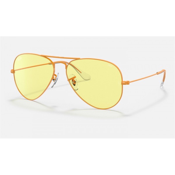 Ray Ban Aviator Solid Evolve Yellow Photochromic Evolve Orange Sunglasses